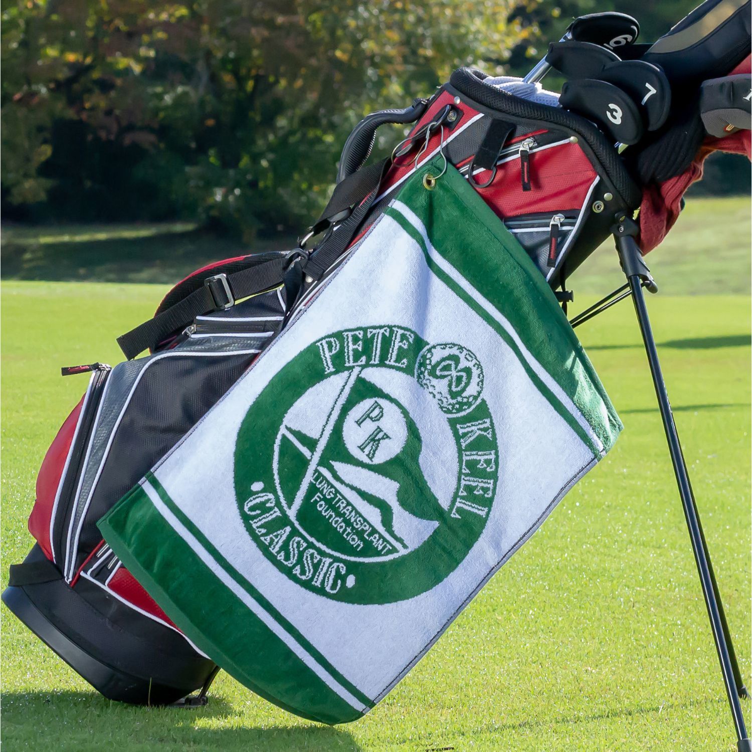 golf bag with branded towel