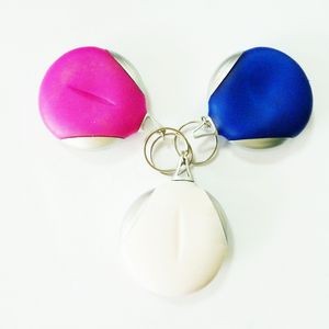 2.28" Microfiber Cleaning Cloth Silicone Cover Keychain