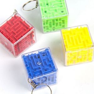 Mini Plastic 3D Cube Box Maze Puzzle Toy Keychain