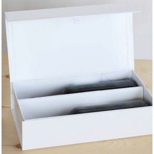 7" x 13.5" x 3.5" Gloss Magnetic Gift Boxes