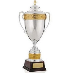 29" Valiant Victory Cup Award
