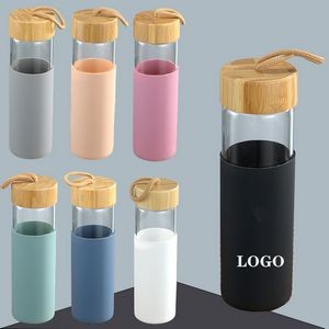 18.5 Oz Borosilicate Glass Water Bottle with Bamboo Lid and Silicone Sleeve