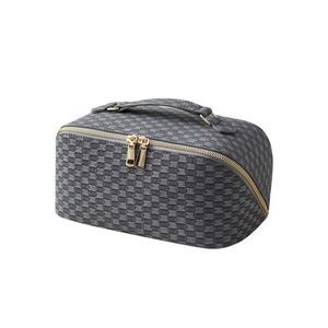 Large Capacity Makeup Bag Travel Cosmetic Bag With Handle