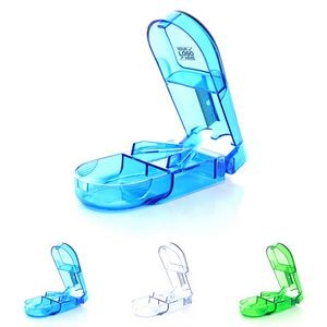 Clear Pill Splitter With Retracting Blade Guard