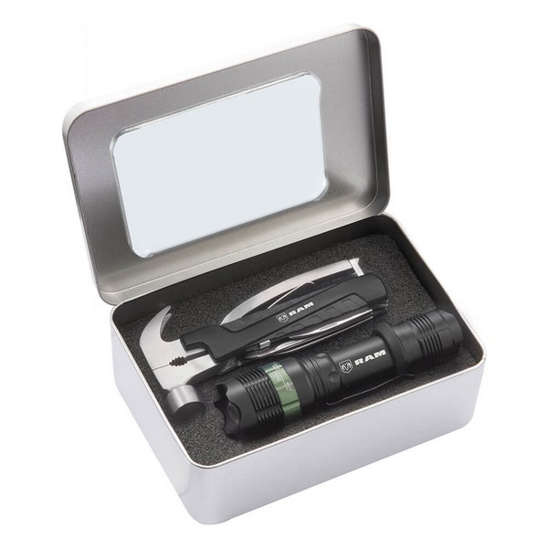 Gift Set Witth Fl 29 Tracker Flashlight And Tm309 Multitool