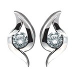 Diamond Stud Earrings in 10K White Gold (0.15 CT. T.W.)