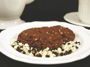 Fresh Beginnings Chocolate Double Chip Cookie Tin